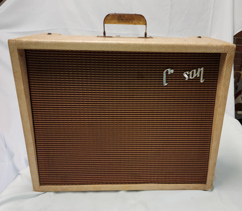 Gibsone Explorer Amp