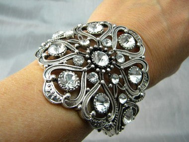 Big Heart Chrystal Cuff
