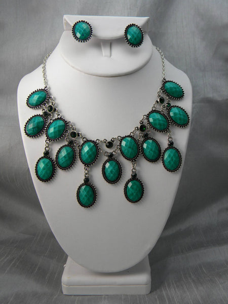 Oval Dangle Necklace and Earring Set Turquoise